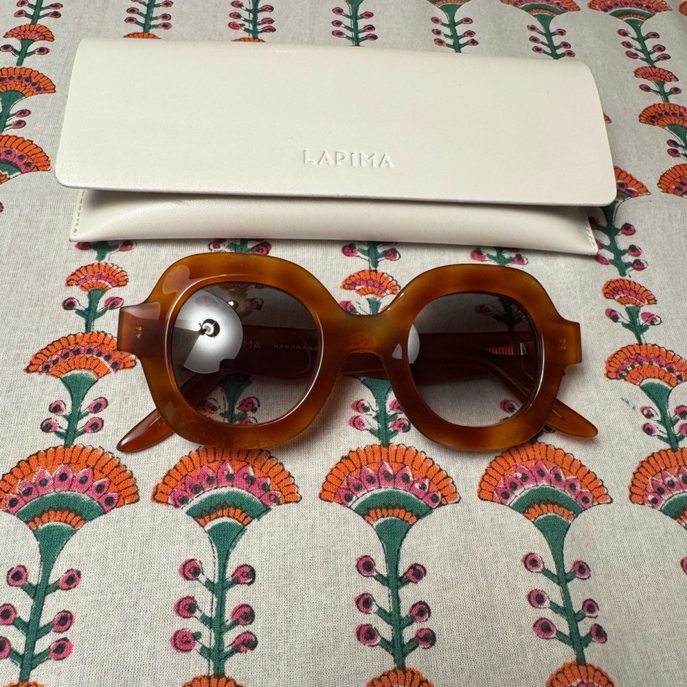 LAPIMA CATARINA SUNGLASSES